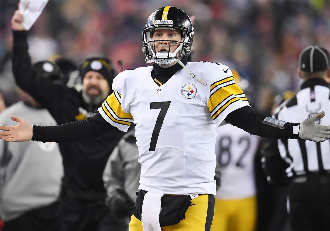 Steelers quarterback Ben Roethlisberger asks Tom Brady to swap jerseys