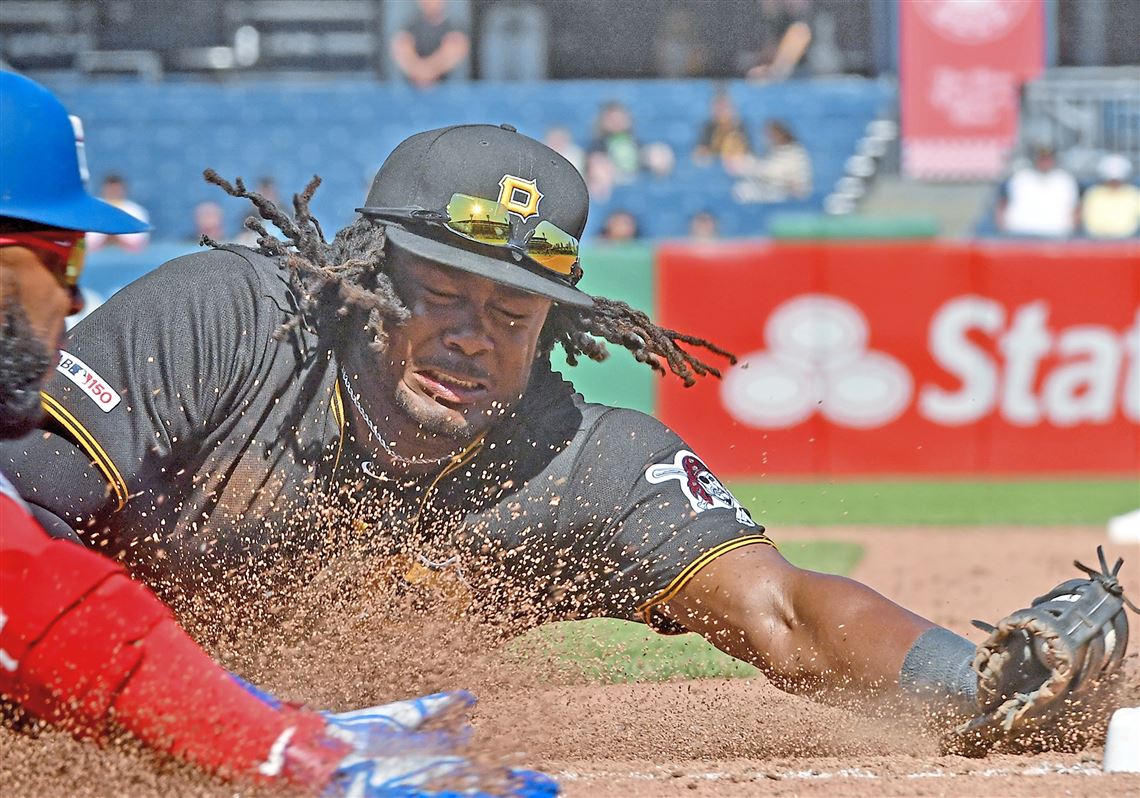 Examining how Josh Bell can fix his defensive issues in 2020