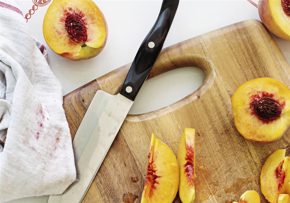 Clingstone vs Freestone Peaches – Pearson Farm