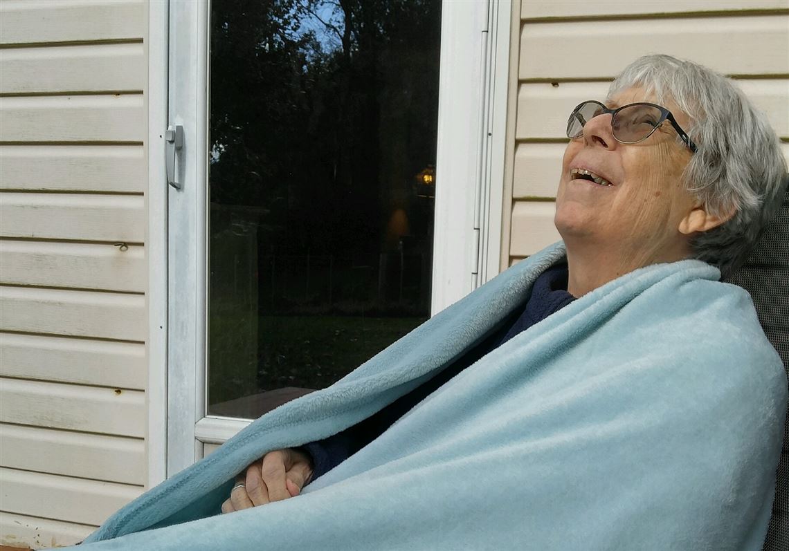 Obituary: Lynne Gawlas / A humble princess of poetry