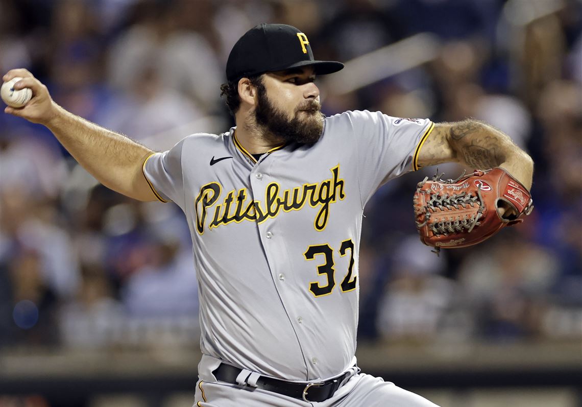 Yankees acquire Pirates reliever Clay Holmes in trade