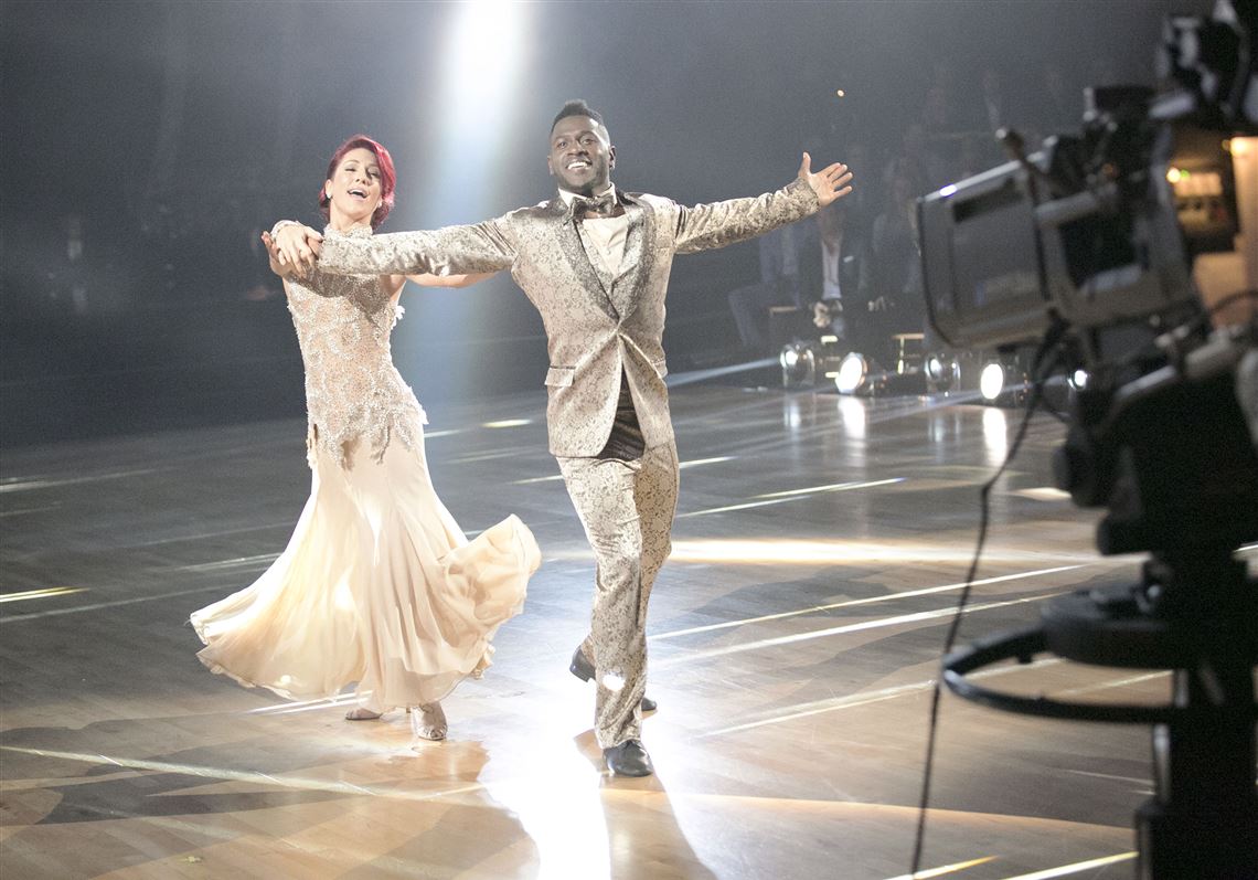 Antonio Brown to perform with son on 'Dancing with the Stars'