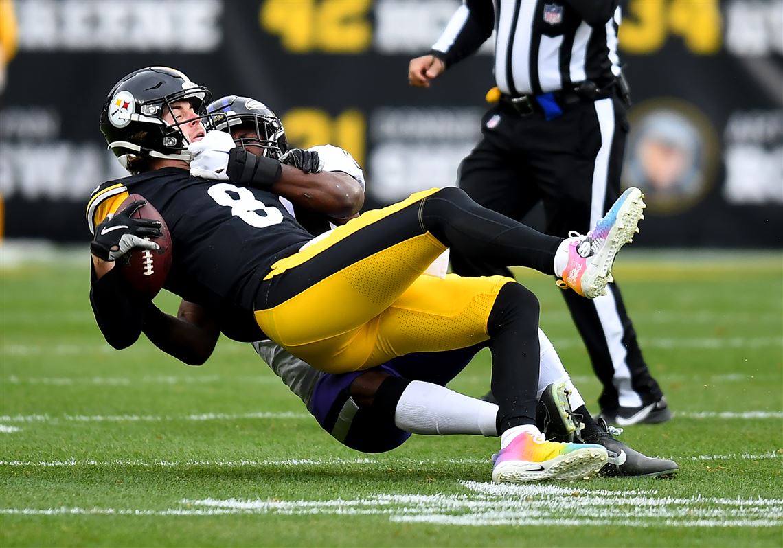 Steelers QB Kenny Pickett leaves Ravens game with concussion after