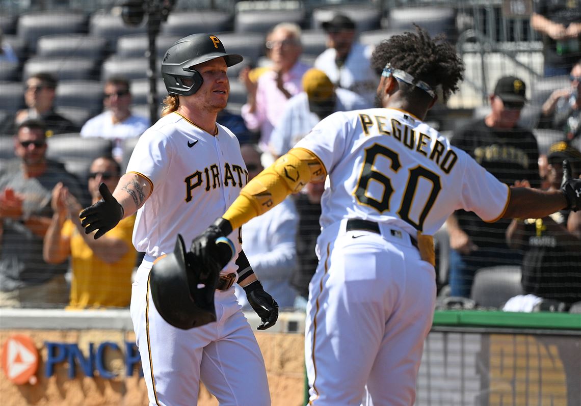 Liover Peguero of the Pittsburgh Pirates gestures while rounding News  Photo - Getty Images