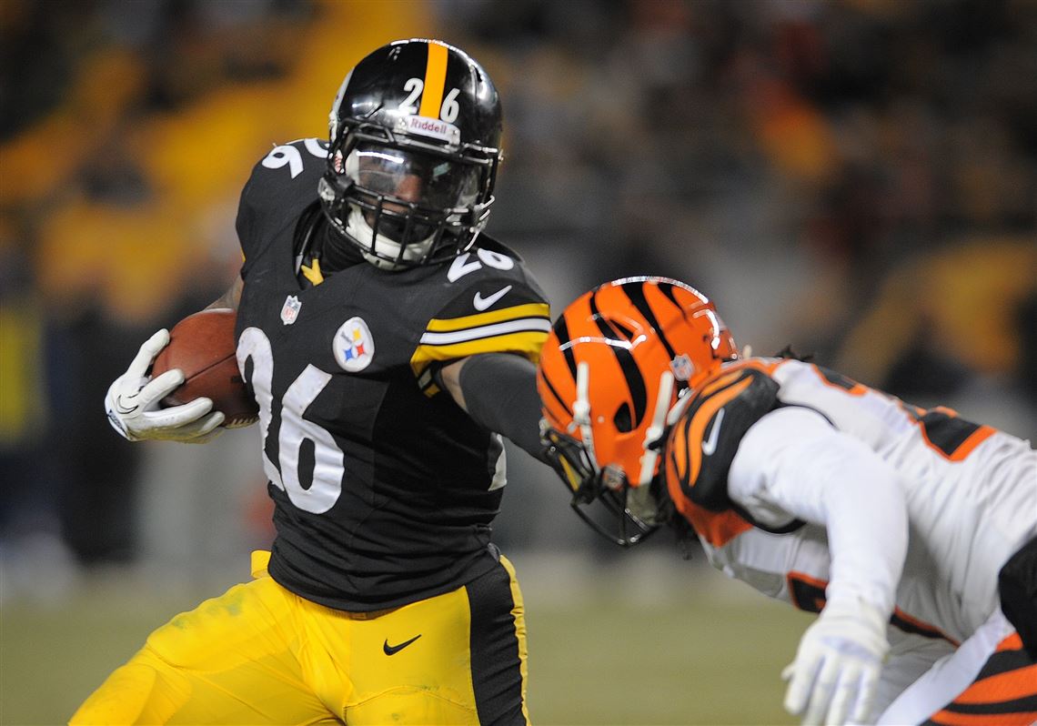 NFL notebook: Steelers place franchise tag on Le'Veon Bell again