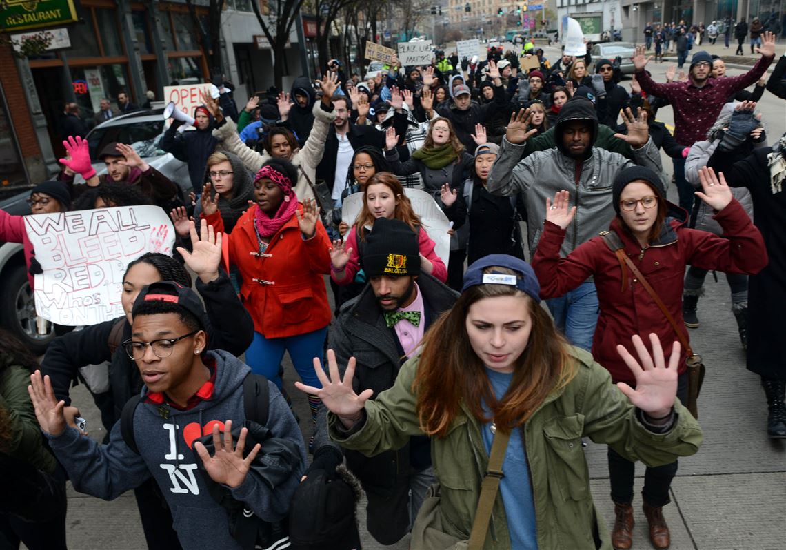 Pittsburgh police give Downtown protesters their space | Pittsburgh ...