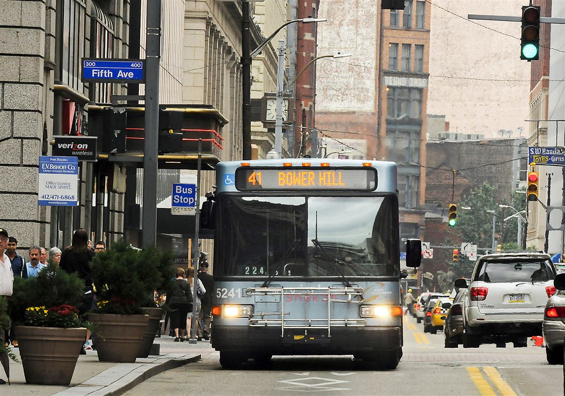 With eye on efficiency, Port Authority limits passengers boarding P1 buses at busy Downtown stop