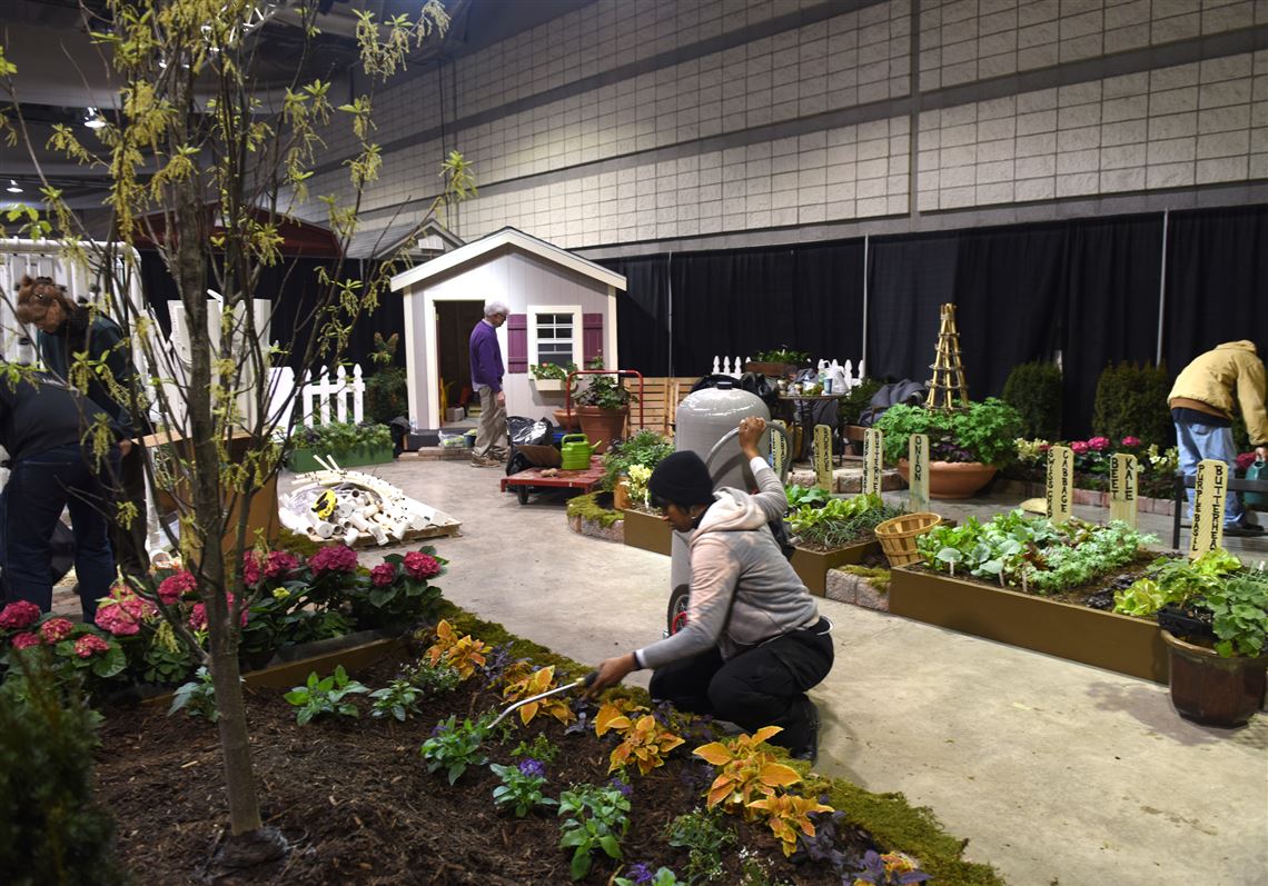 Bidwell Training Center Stages Two Gardens At Home Show