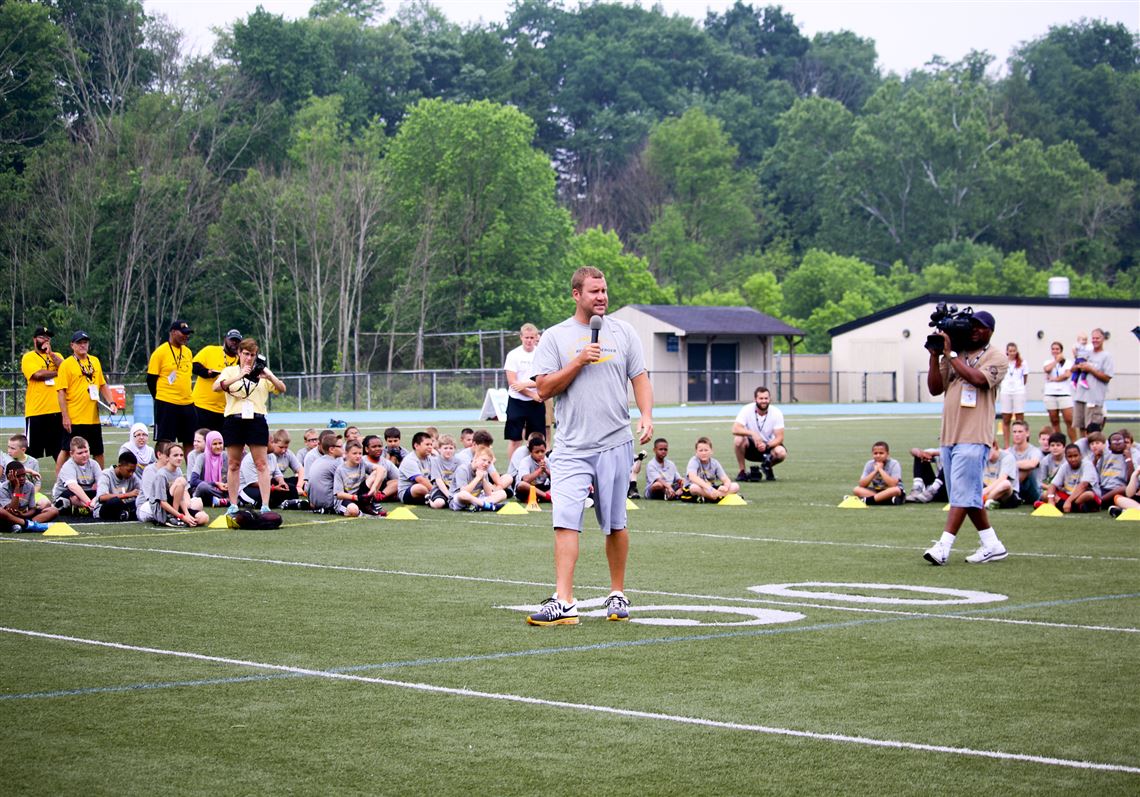 Christian NFL Star Ben Roethlisberger Coaches Youth Football