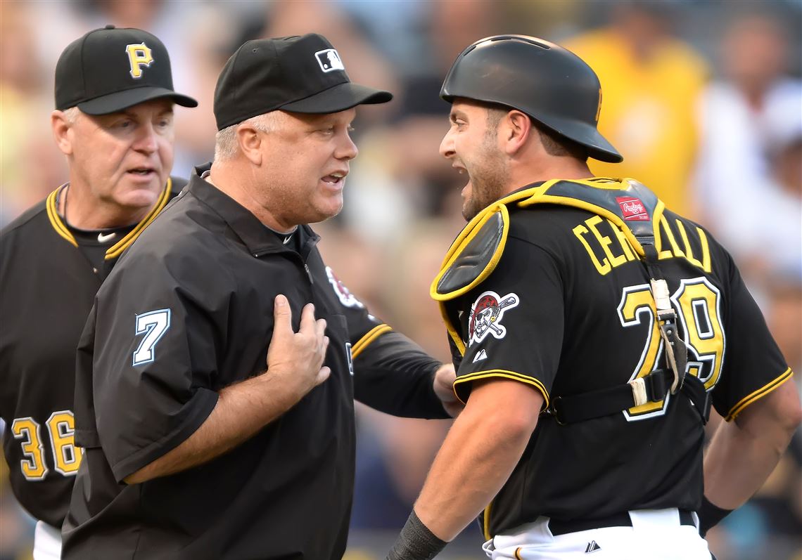 Pirates' Francisco Cervelli plays error-free in start at first base