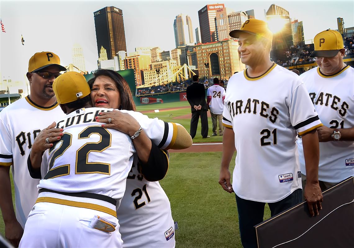 Vera Clemente, Roberto Clemente's widow, has died