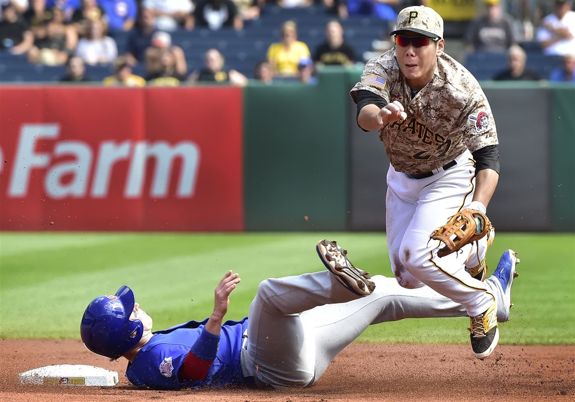 MLB, players association amend slide rules to address injuries at