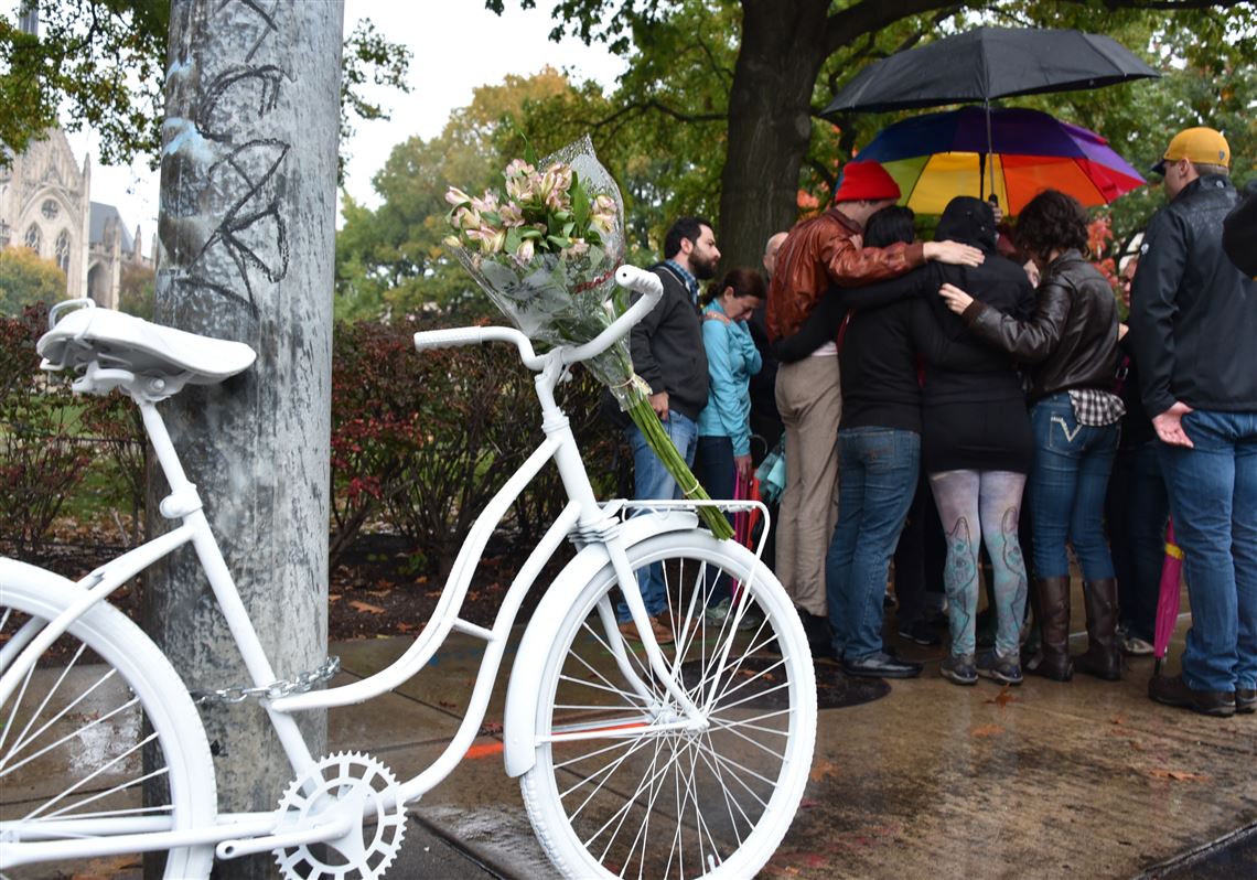 Mourners gather to remember victim of fatal bike crash Pittsburgh