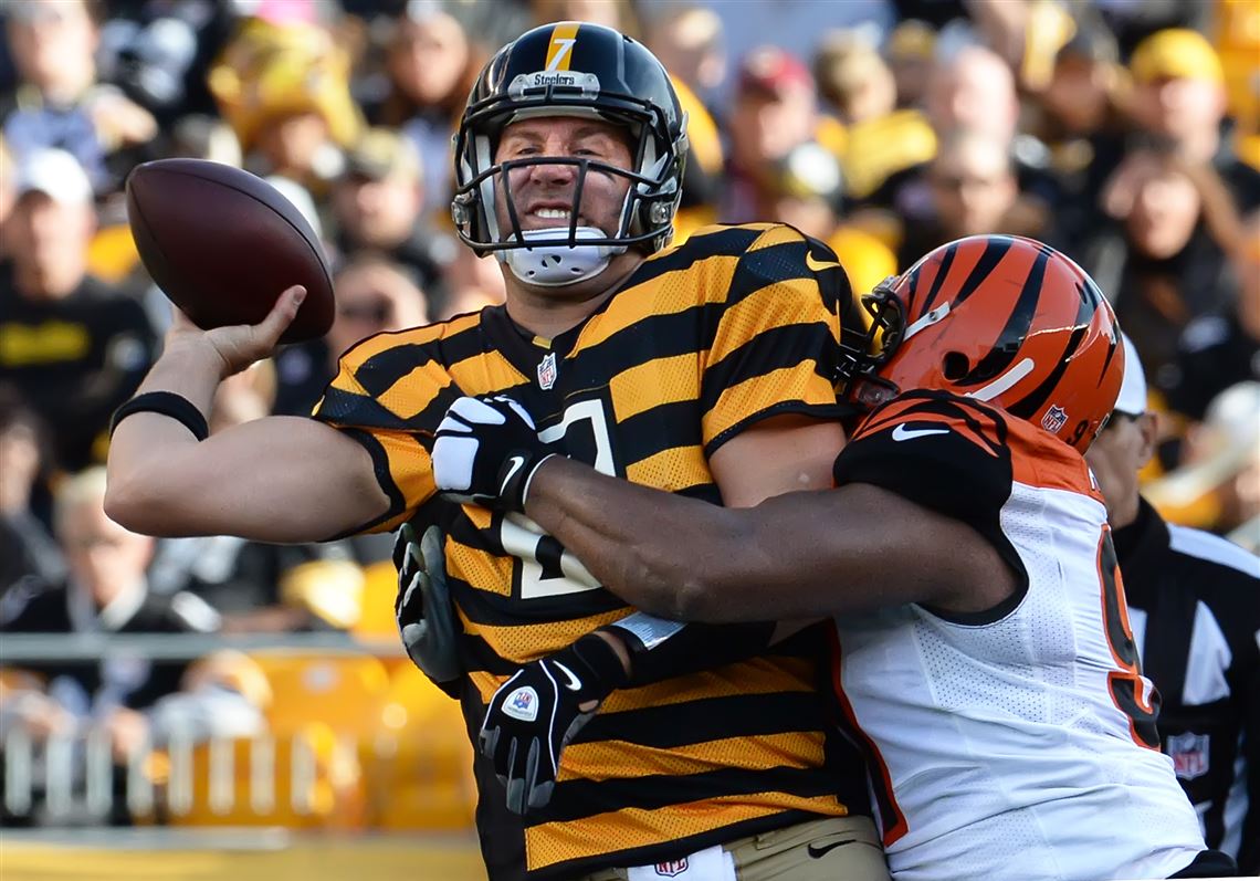 Would the Bengals Choose Carlos Dunlap or Geno Atkins?