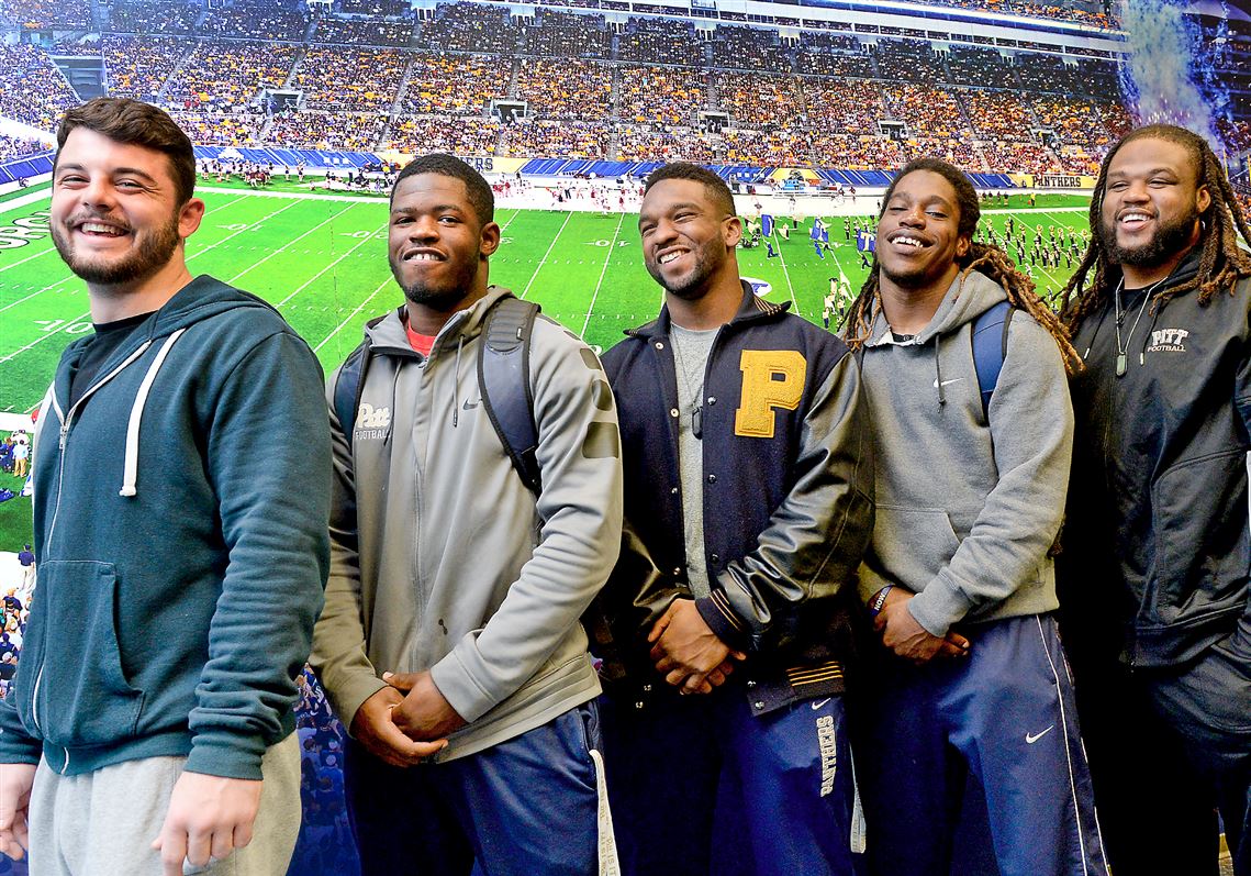 Woodland Hills alumni continue football careers together at Pitt