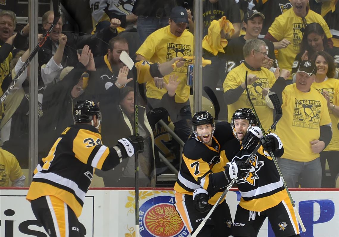 Penguins to wear alternate gold jersey in playoffs