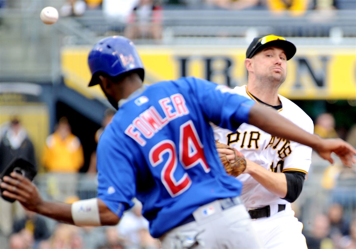 Cubs complete sweep of Pirates