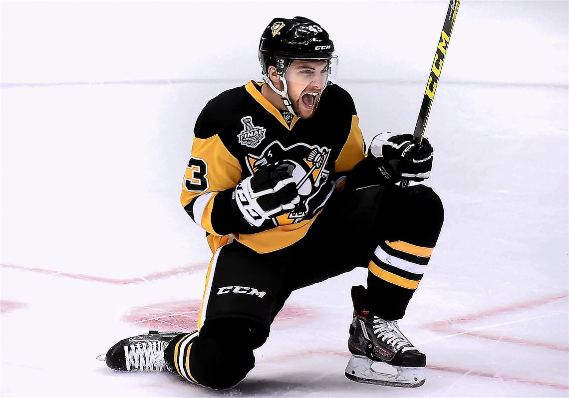 Conor Sheary signs with Tampa Bay Lightning: report