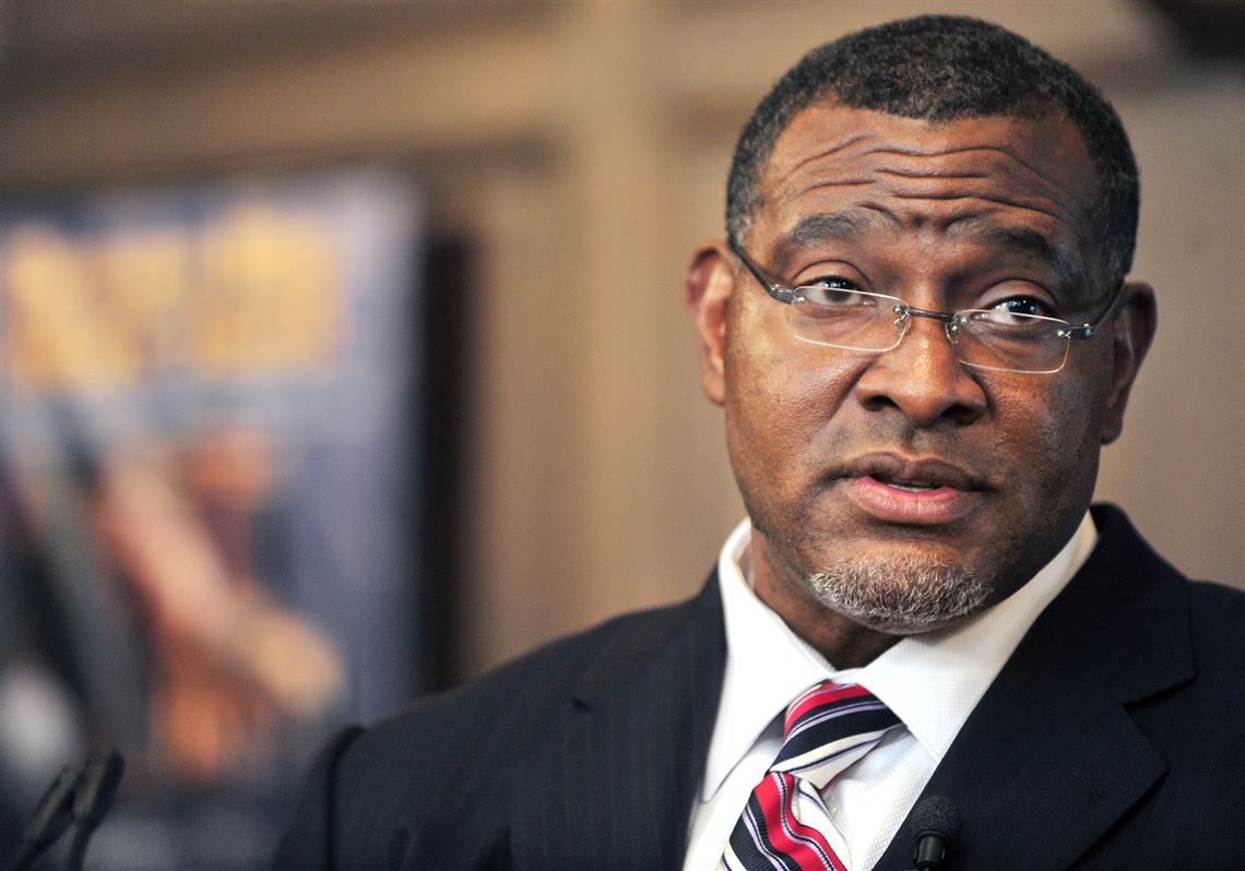 Anthony Hamlet addresses the media last week at the Pittsburgh Public Schools administration building in Oakland.