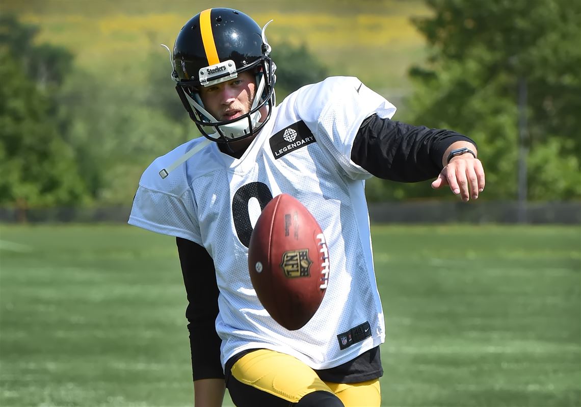 Steelers sign kicker Chris Boswell, cut Josh Scobee