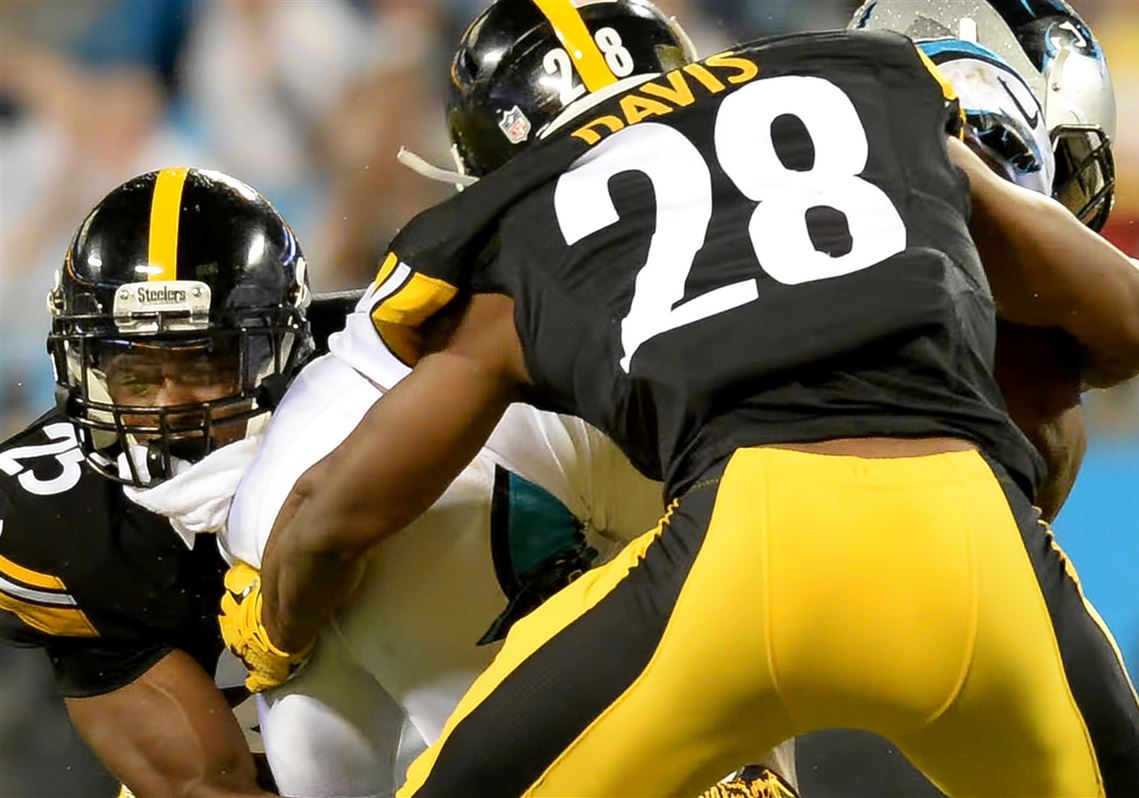 Sean Davis makes a tackle during a preseason game against Carolina. 