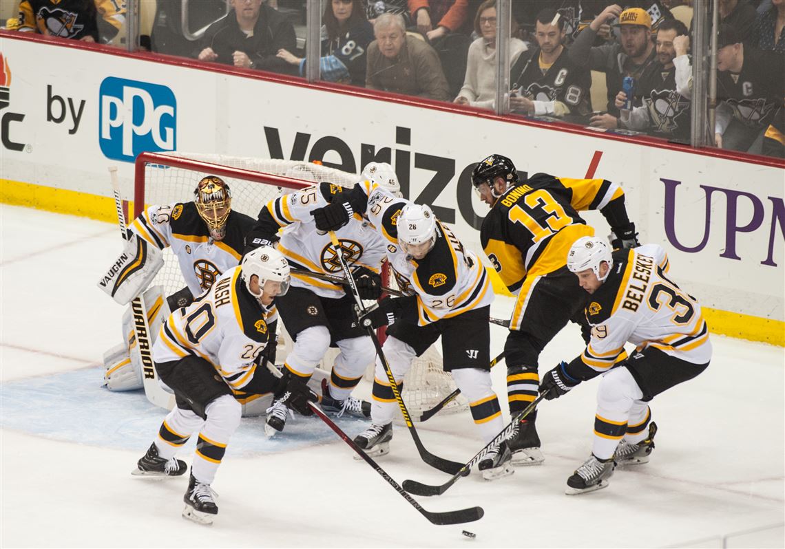 Bad ice Sunday at PPG Paints Arena causes delay in Penguins-Bruins game |  Pittsburgh Post-Gazette