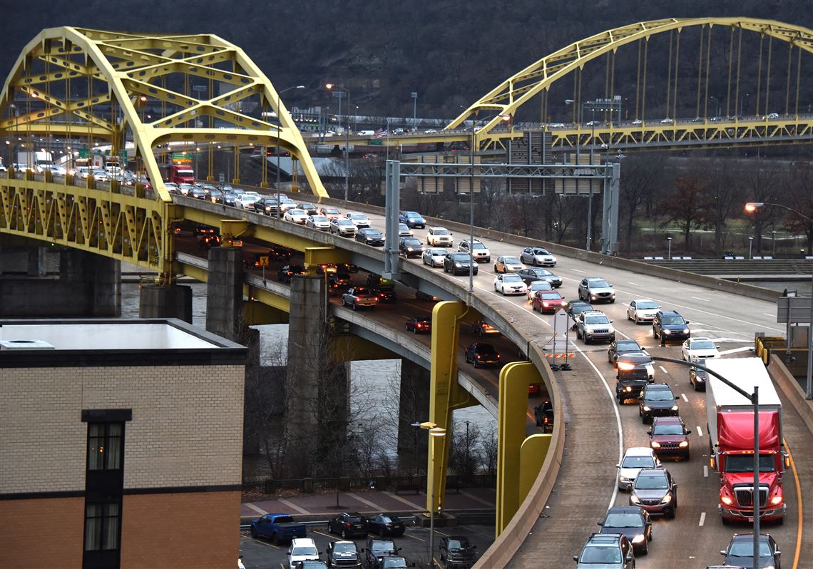 TRAFFIC Clemente Bridge closed for Picklesburgh fest; Lane closures on