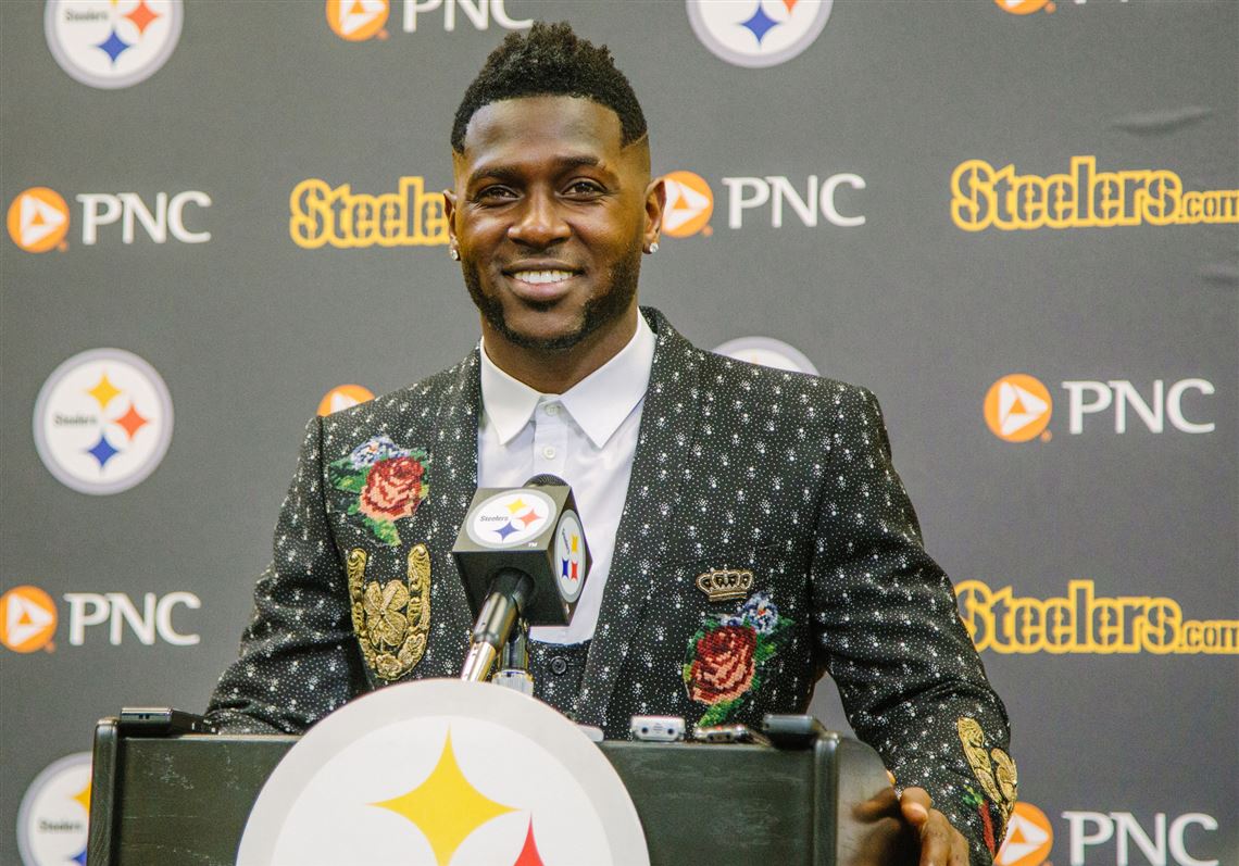 Antonio Brown's new suit: Roses, horseshoes and a gun | Pittsburgh Post-Gazette