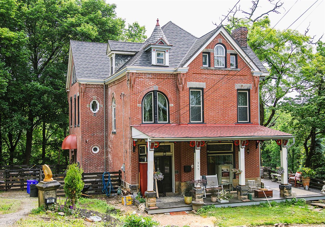 They're taming the beast of Waldorf Street in Observatory Hill