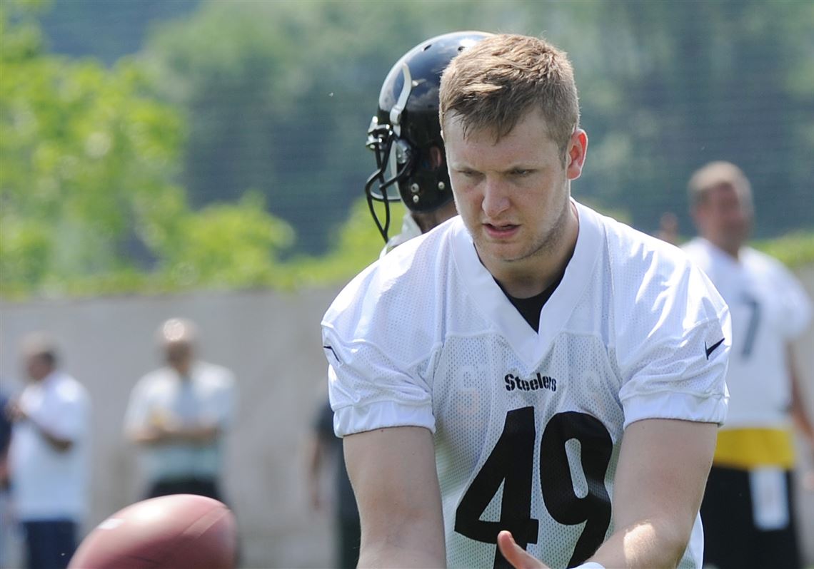 Pittsburgh Steelers add a punter and long snapper to the practice