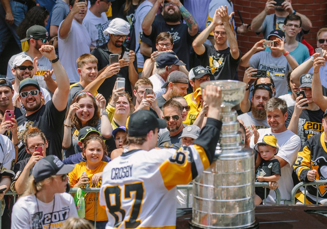 Sidney Crosby (Pittsburgh Penguins) Stanley Cup Celebration