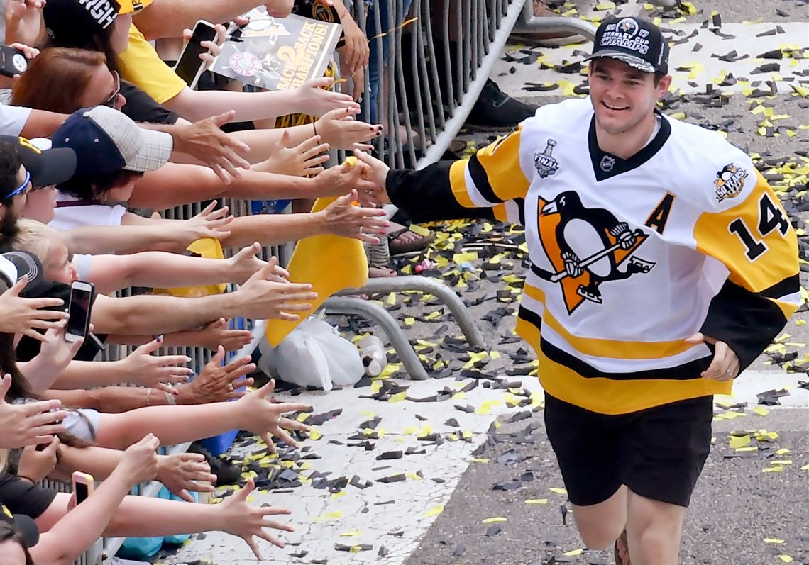 Jim Rutherford tells Penguins free agents to test the market