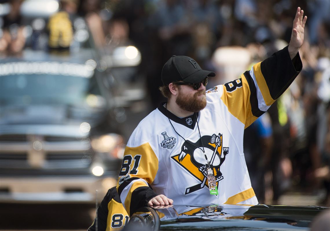 Pittsburgh Penguins' Phil Kessel traded to Arizona Coyotes