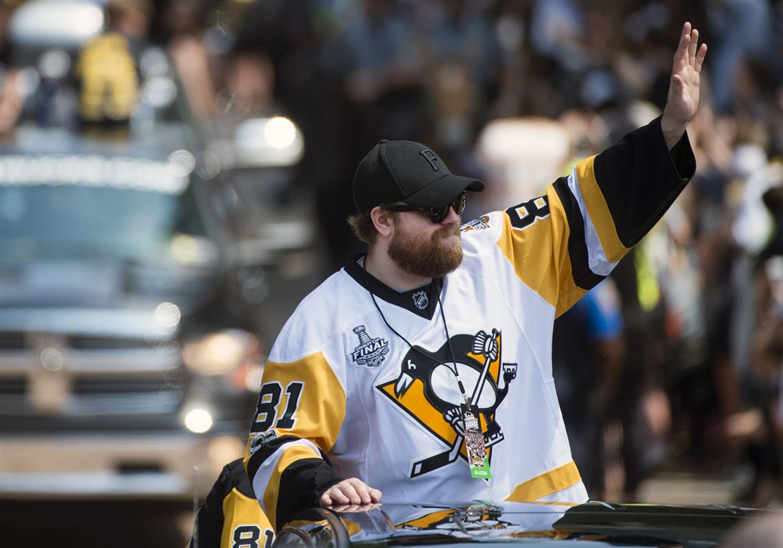 Phil Kessel takes shot at Toronto media, critics after third