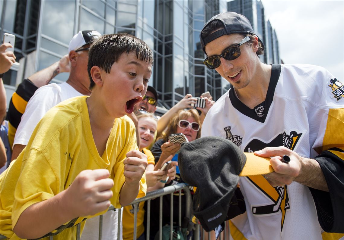 Sidney Crosby Pittsburgh Penguins Reebok Black Progression Name & Number T- Shirt
