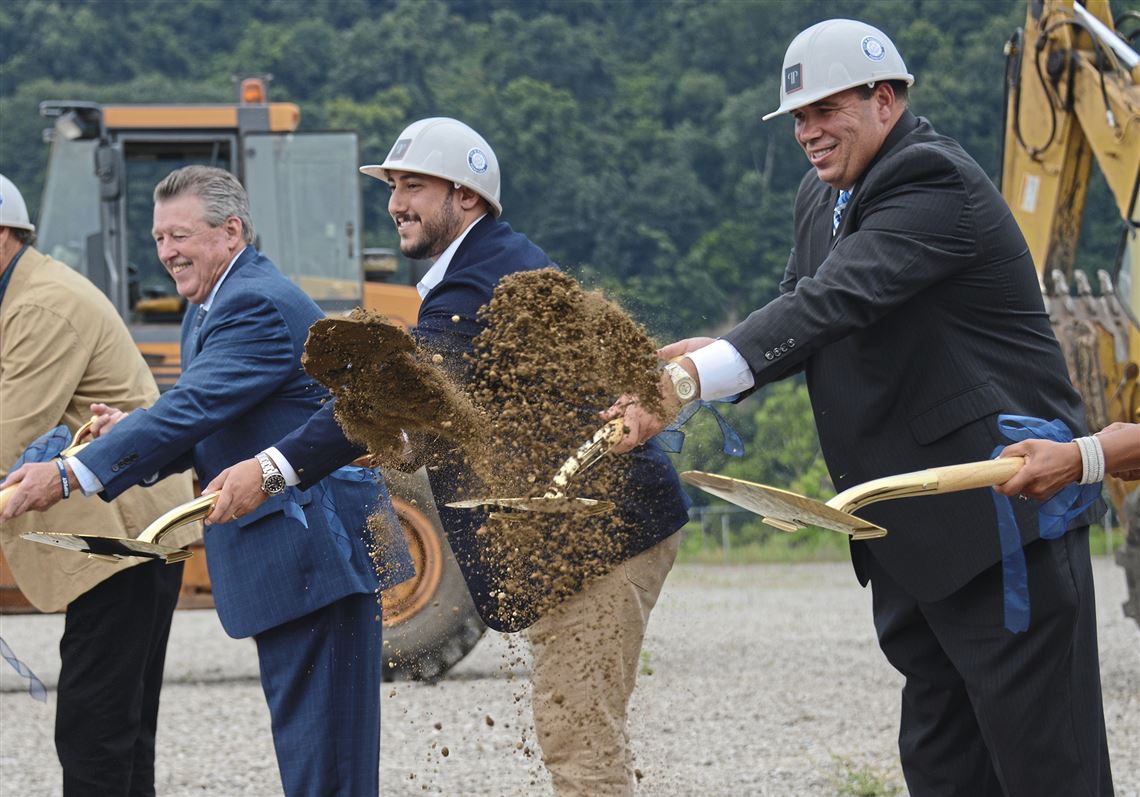 Medical marijuana job fair in McKeesport draws hundreds of applicants