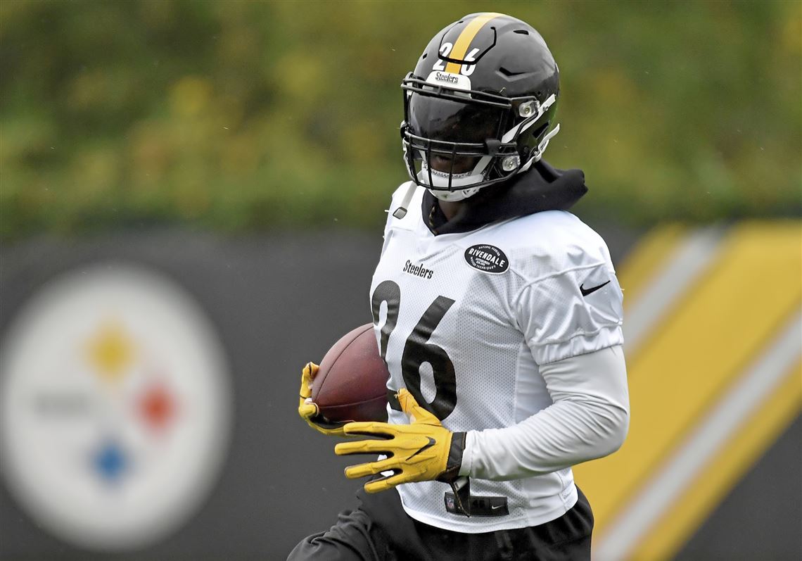 James Conner will eclipse Le'Veon Bell's greatest season with