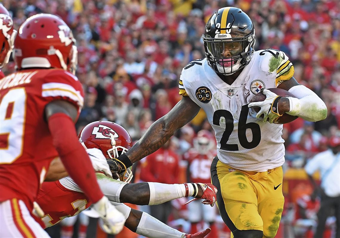 Pittsburgh Steelers: Why Le'Veon Bell should be benched if he reports