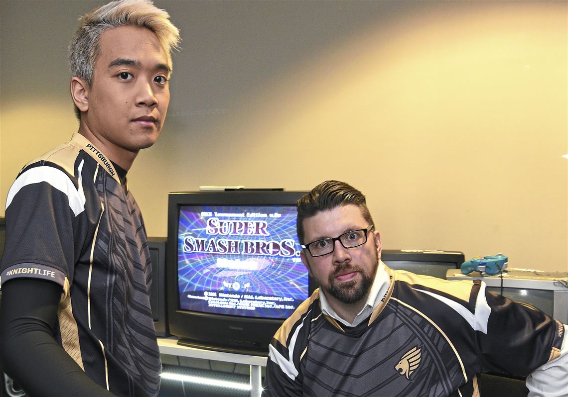 How the Steelers are tapping into the esports world in Pittsburgh