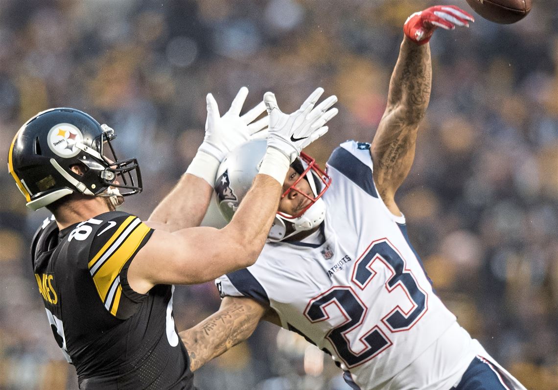 Steelers Fall to Patriots After Overturned Touchdown - The New