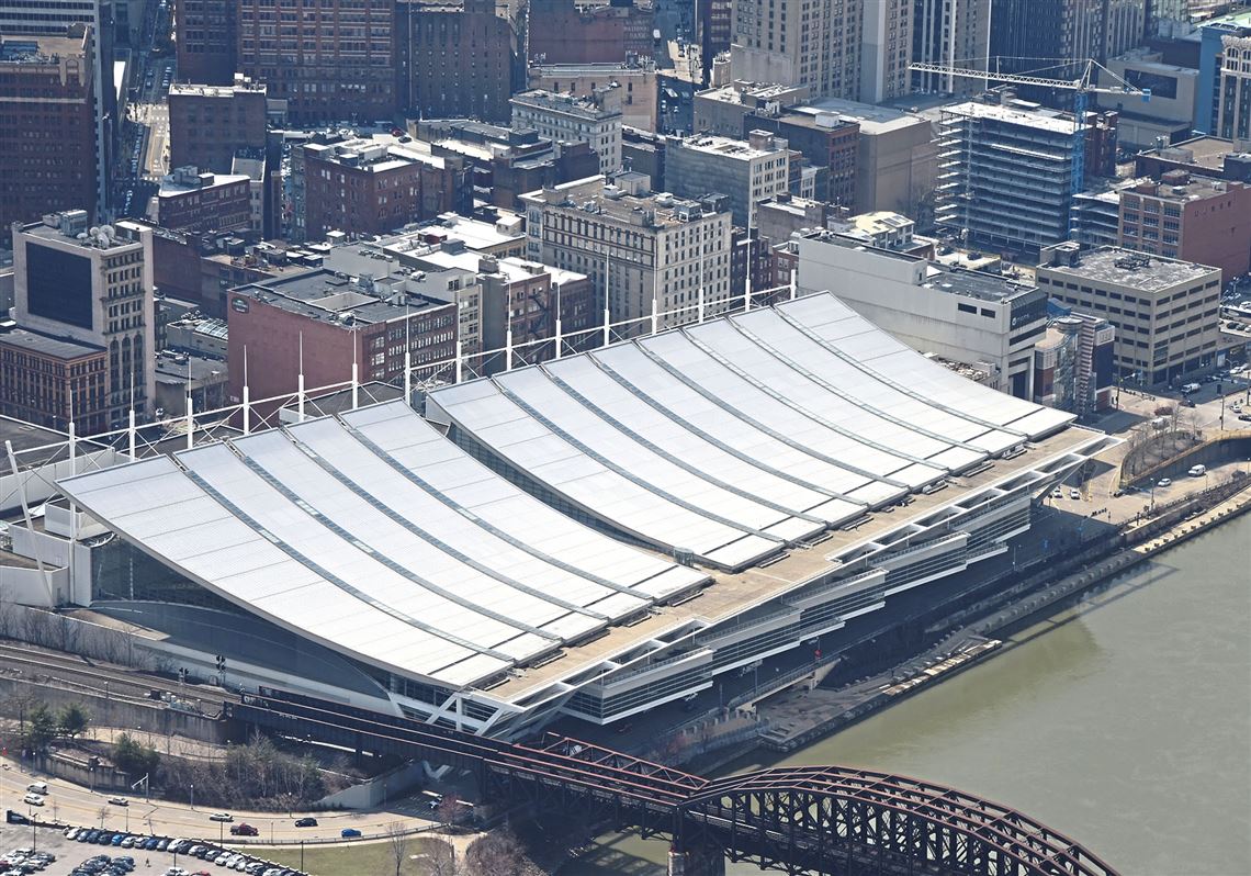 Aerial view of Pittsburgh, Pennsylvania, with a focus on the