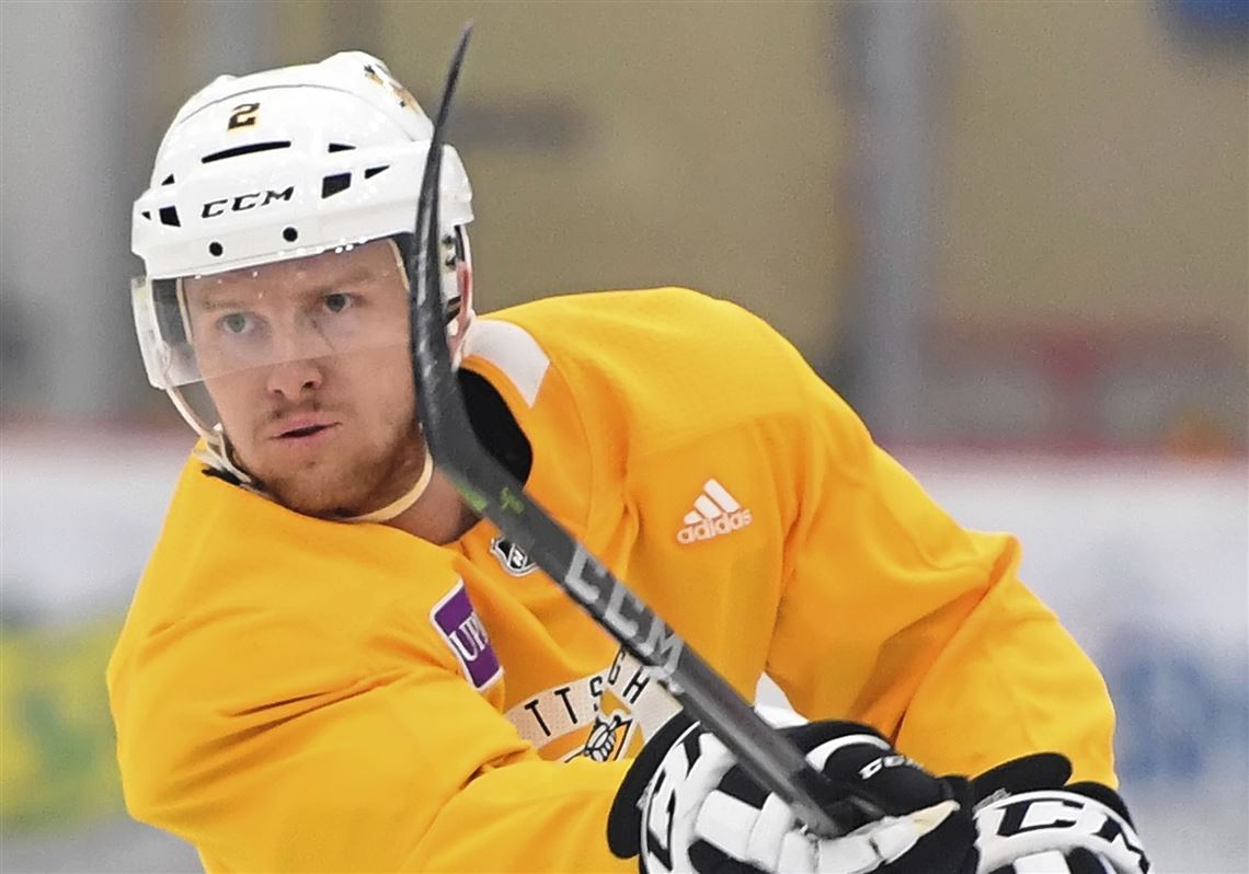 Jakub Voracek already has the playoff beard of a Stanely Cup