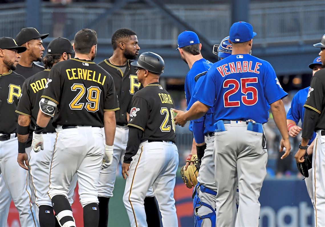 Chicago Cubs' Javier Baez calls out Pirates manager Clint Hurdle