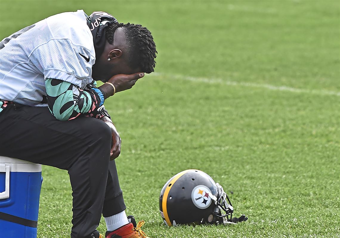 One & a Half Years After Sideline Meltdown, Antonio Brown Again