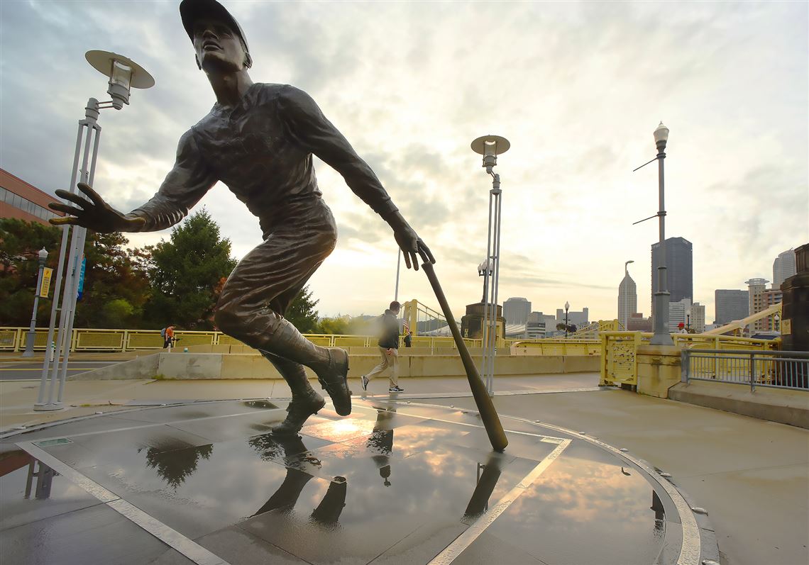 Ron Cook: Pirates are giving Roberto Clemente a fitting tribute