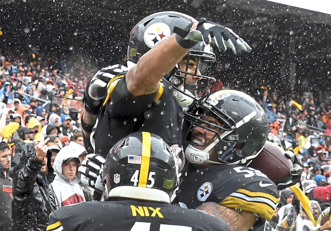 James Conner: 'Leader' Ben Roethlisberger 'Making Sure Everybody's