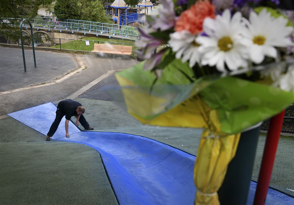 A fresh coat of blue paint and thousands of mourners; Blue Slide Park set for Mac Miller vigil tonight | Pittsburgh Post-Gazette