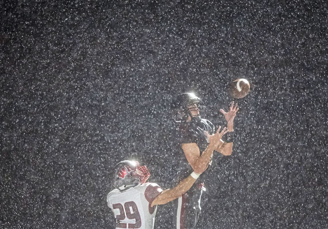 PSAL, CHSFL postpone all football games today because of rain 