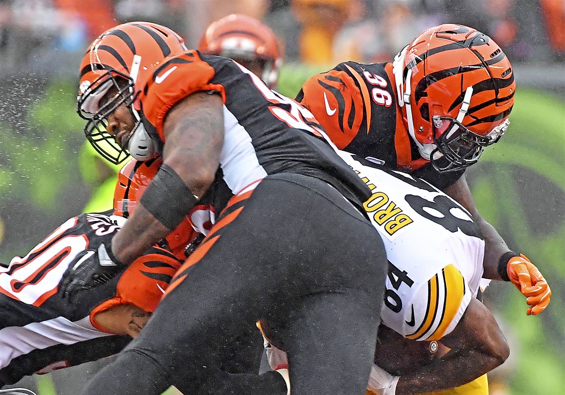 NFL fines Bengals' Vontaze Burfict $112,000 for hits during Steelers game