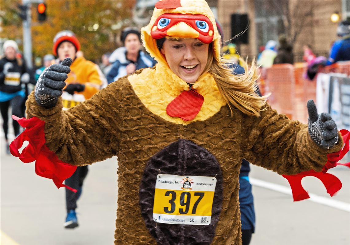 Thousands lace up for annual Turkey Trot in Pittsburgh Pittsburgh